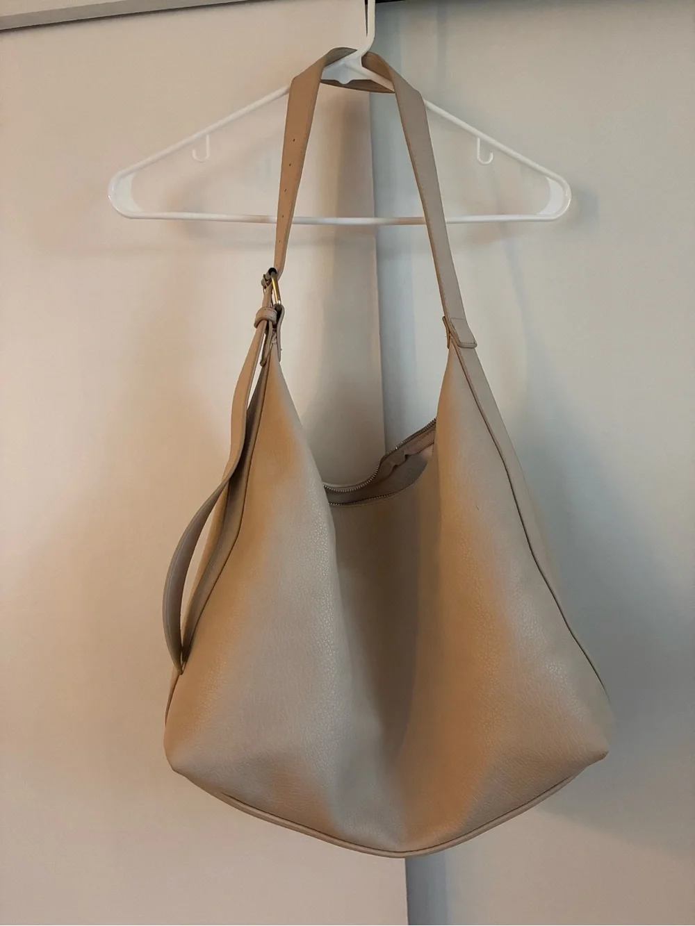 Classic Faux Leather Soft Hobo Shoulder Bag in Light Taupe